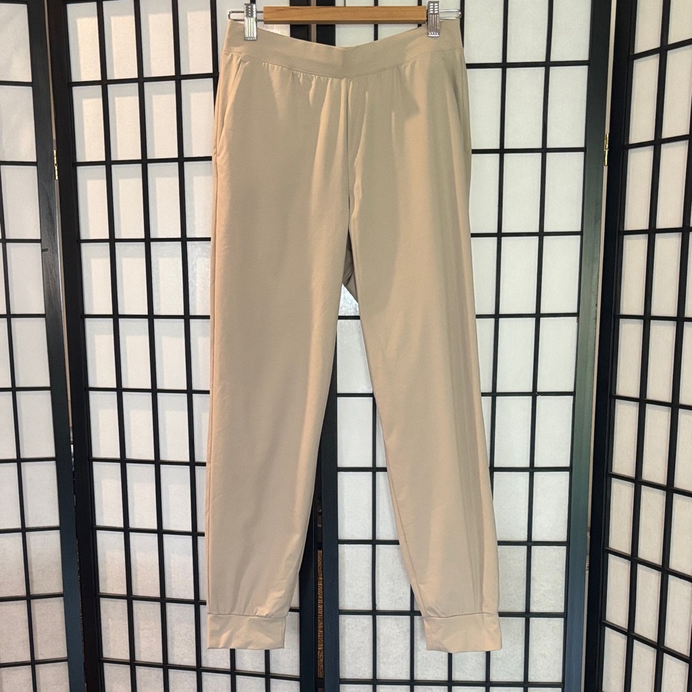 Uniqlo AIRISM  Women’s Beige Joggers